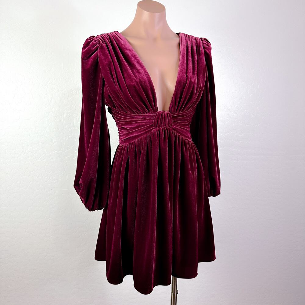 Gianni Bini Mariah Plunge Velvet Sleeve Whimsigoth Mini Dress Burgundy 2 NWT